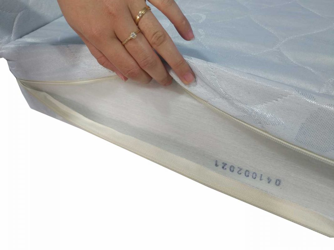 vệ sinh nệm bông ép liên á