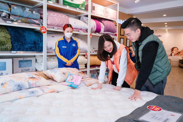 nhờ cách chiều khách “có 1 không 2”, vua nệm đạt tỉ lệ khách quay lại tới 30% 2