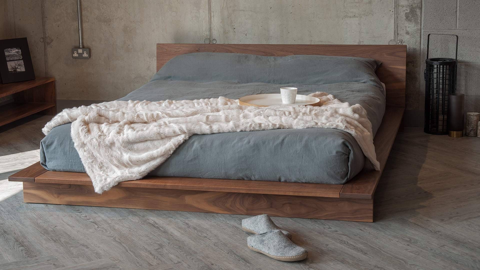 bảo quản giường cưới gỗ