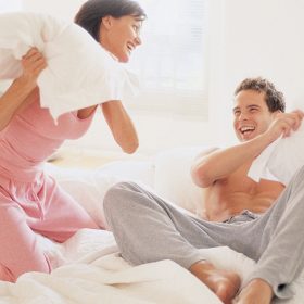 Bí quyết chọn nệm cho vợ chồng son