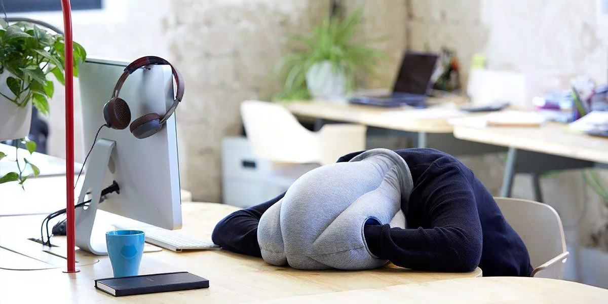 giấc ngủ trưa hiệu quả nơi văn phòng