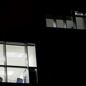 Mẹo ngủ cho người làm việc ban đêm