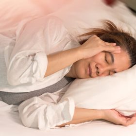 Mẹo đối phó với cơn chóng mặt vào ban đêm