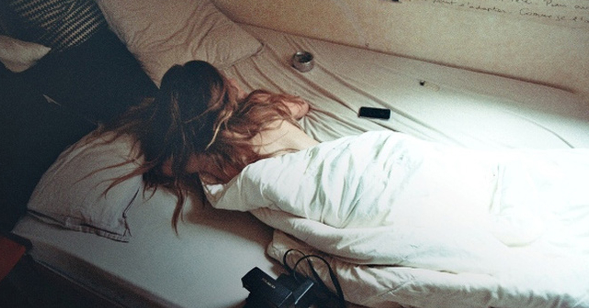 Những lợi ích của việc ngủ nude