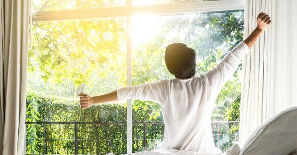 Lợi ích của việc thức dậy sớm vào buổi sáng