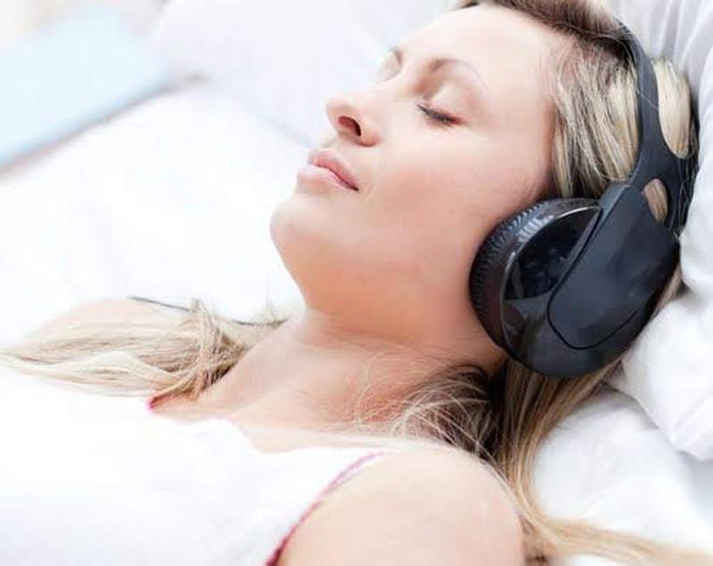 Cẩn thận khi ngủ với tai nghe