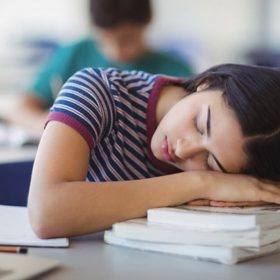 Triệu chứng thiếu ngủ