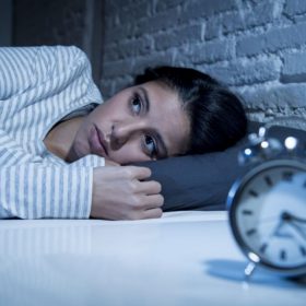 Người lớn khó ngủ