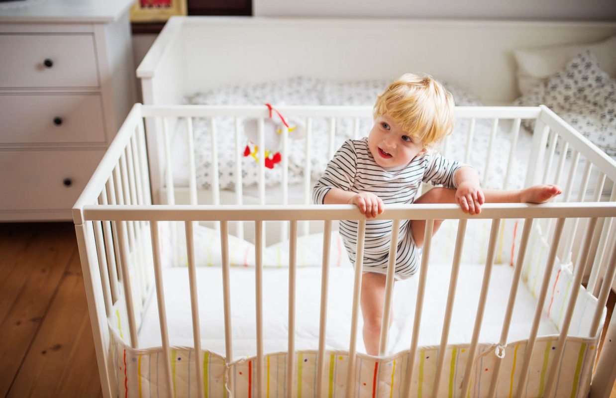 giường cho trẻ mới biết đi