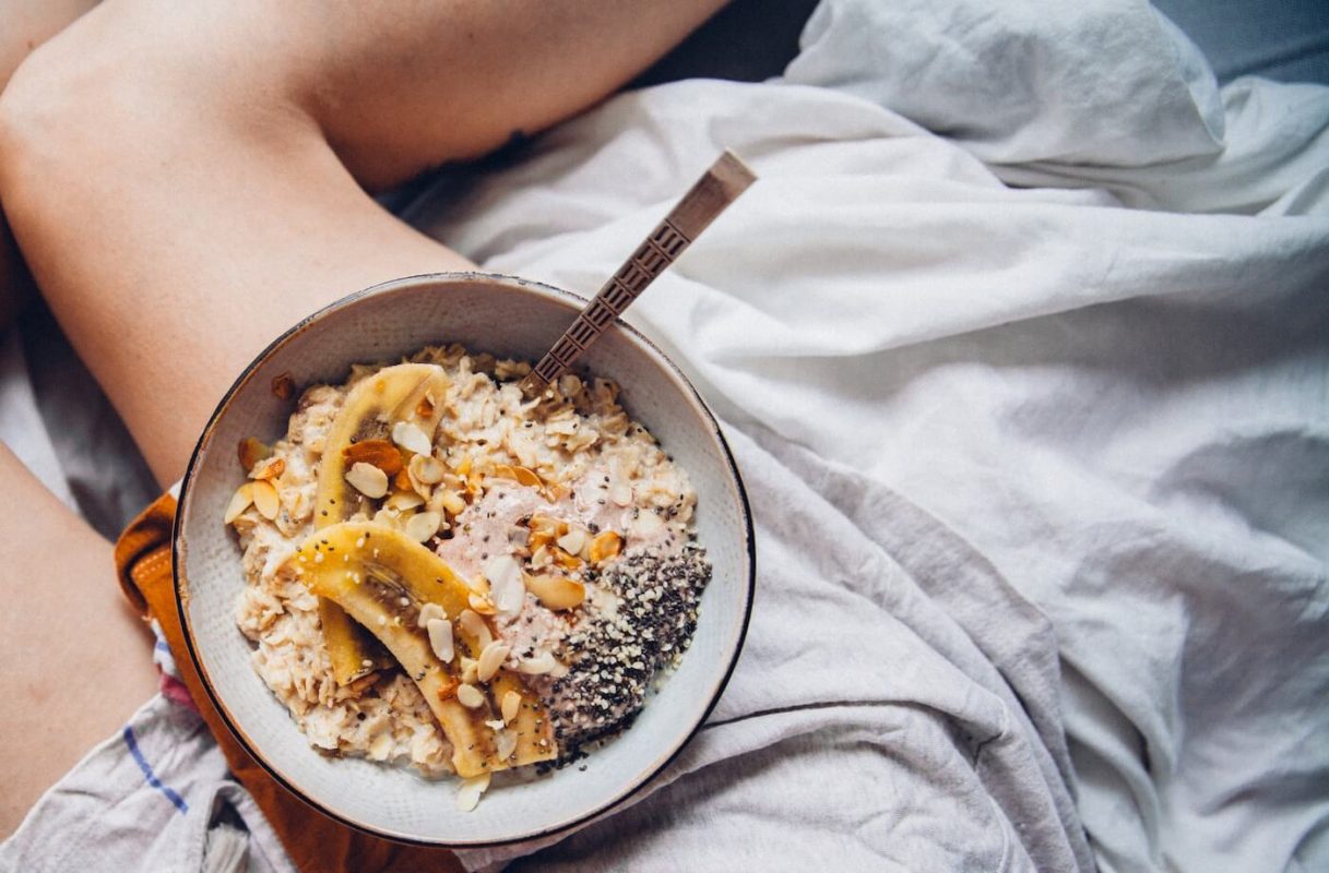 ăn chuối trước khi ngủ