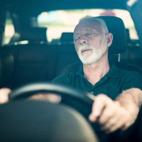 Ngăn chặn cảm giác buồn ngủ trong khi lái xe