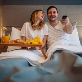 Ăn quá no trước khi đi ngủ có tốt