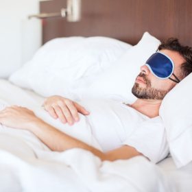 ngủ ngon khi đau lưng dưới