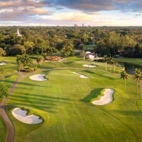 Thi công sân golf cần điều kiện gì